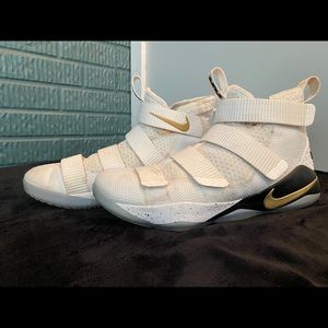 Nike basketball shoes